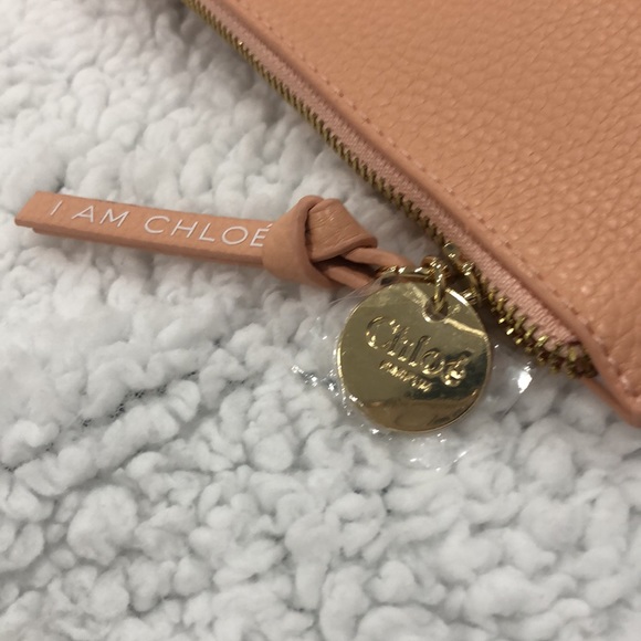 Authentic Chloe parfums peach pastel pouch - Picture 2 of 4